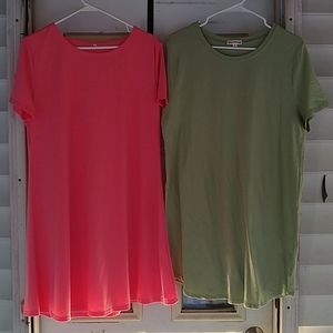 Lot of women's tunics.